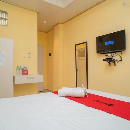 Reddoorz Plus Syariah Near Pasar Turi Surabaya Eksteriør bilde